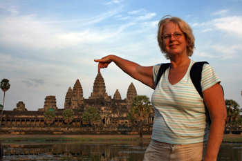 Angkor Wat at the tip of my fingers as the sun sinks into the sky