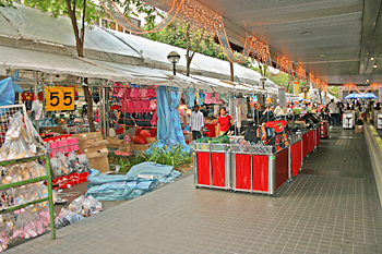 Shopping on Bugis Streeet Singapore
