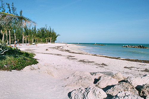 key_west_fort_taylor_beach