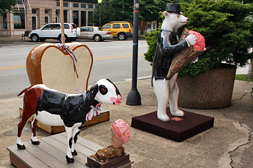 Giant caramel apple was my favorite; bear and goat sculptures have been featured sculpture themes in past years