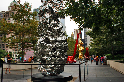 Contemporary sculptures from China in Millennium Park