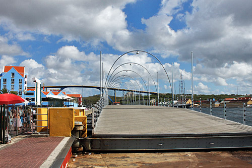 Queen Emma floating pontoon bridge in Willemstad Curacao