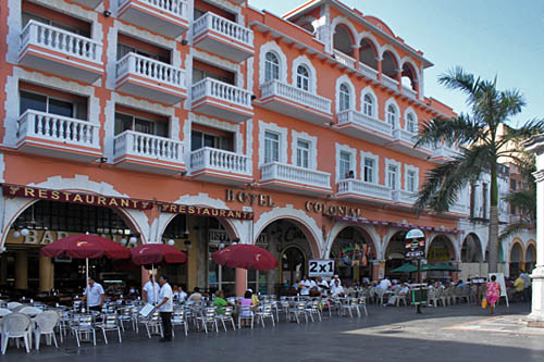 Outdoor restaurants line pedestrian-only streets around the Zocalo in Veracruz
