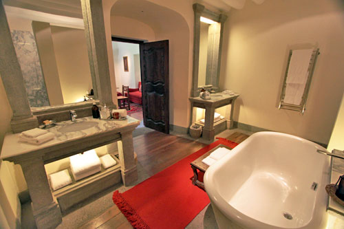 Luxurious bathroom at Inkaterra La Casona Boutique Hotel