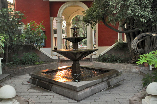 Burbling fountains grace smaller courtyards off the central amphitheater