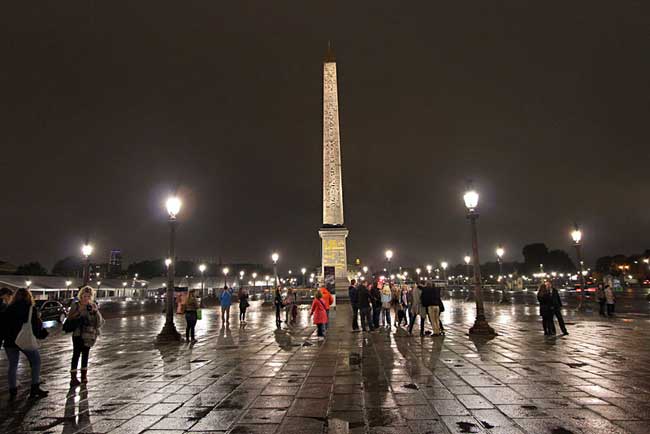 France-Paris-Plaza-de-la-Concorde-obelisk
