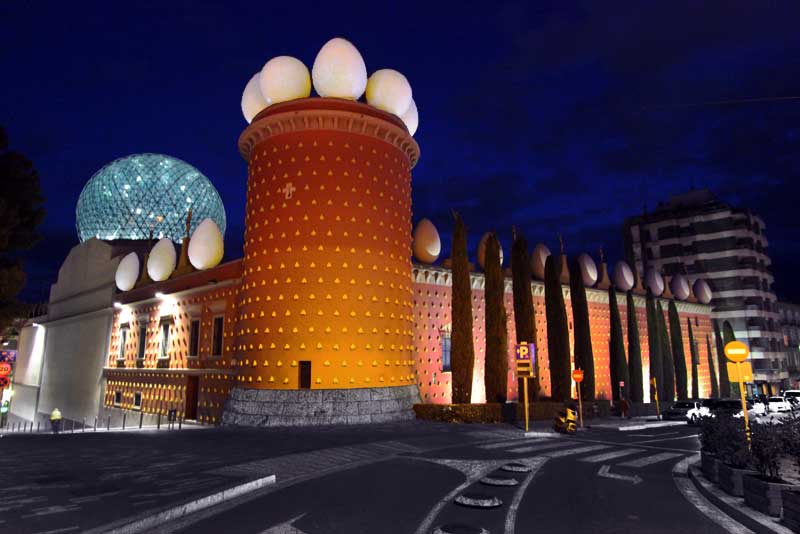Salvador Dali Theatre-Museum in Figueres, Spain, Displays Dali's Signature Eggs on Main Tower