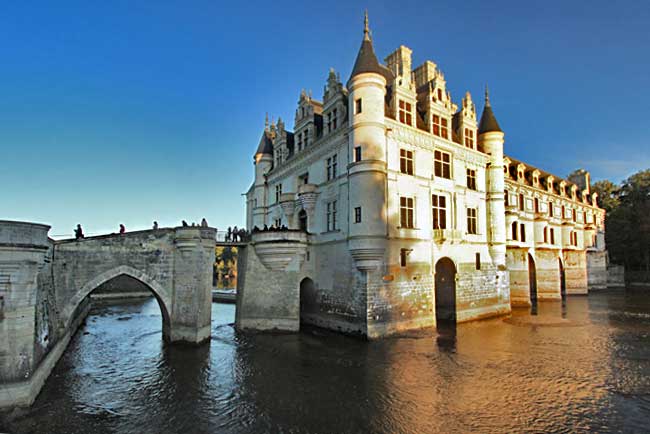 France-Loire-Valley-Chateau-de-Chenonceau-Bridge