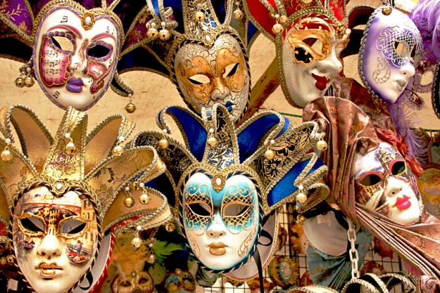 PHOTO: Drama masks on Rialto Bridge, Venice Italy