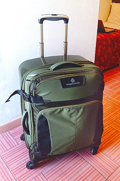 eagle creek lightweight luggage