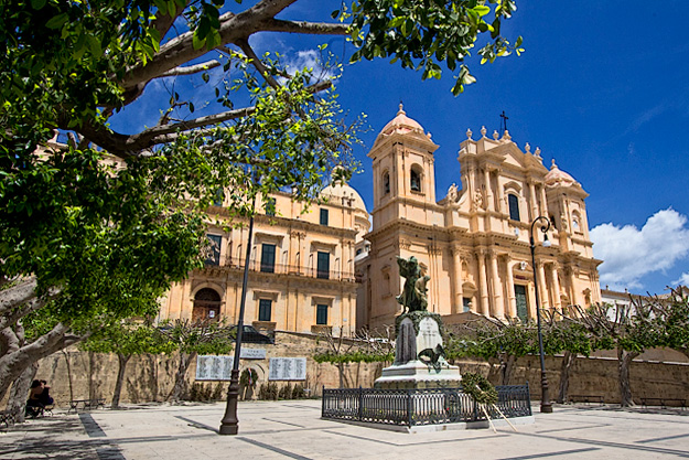 Piazza Municipio and Basilica de San Nicolo in Noto, Sicily