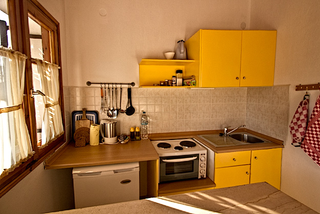Sunny kitchen at Zambeta Apartments