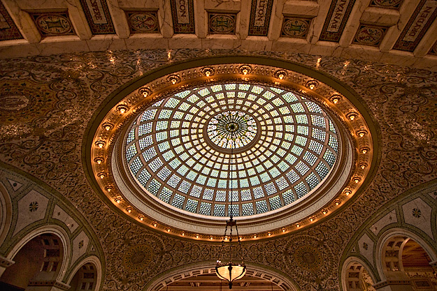 Central stained glass dome in the ceiling of the Chicago Cultural Center