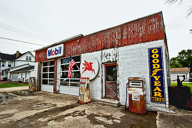 Historic gas station on Route 66 in the tiny village of Odell, Illinois
