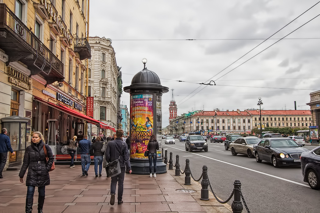 Typical street scene along Nevskiy Prospekt, the main retail thoroughfare in St. Petersburg, Russia