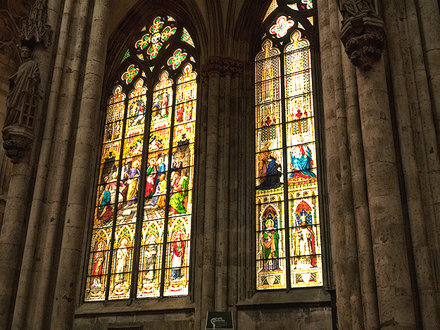 The St Peter window (left) and the Görres window (right)