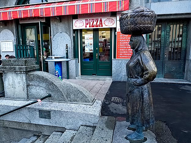 Sculpture of Prigorje peasant woman at Dolac Market