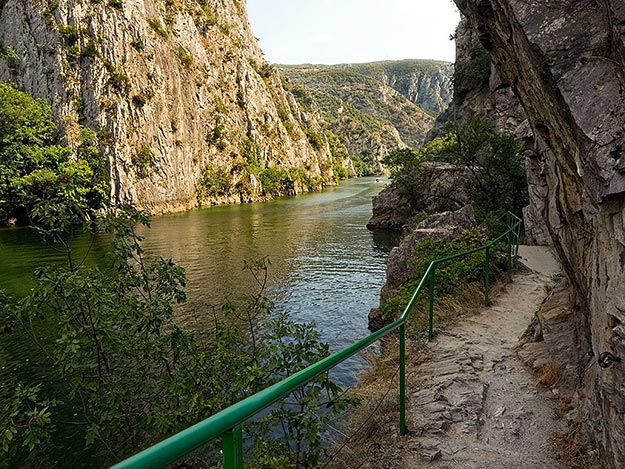A well maintained stretch of the trail along Matka Canyon