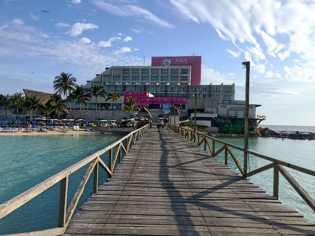 MIA Reef Hotel, venue for the We Move Forward Conference