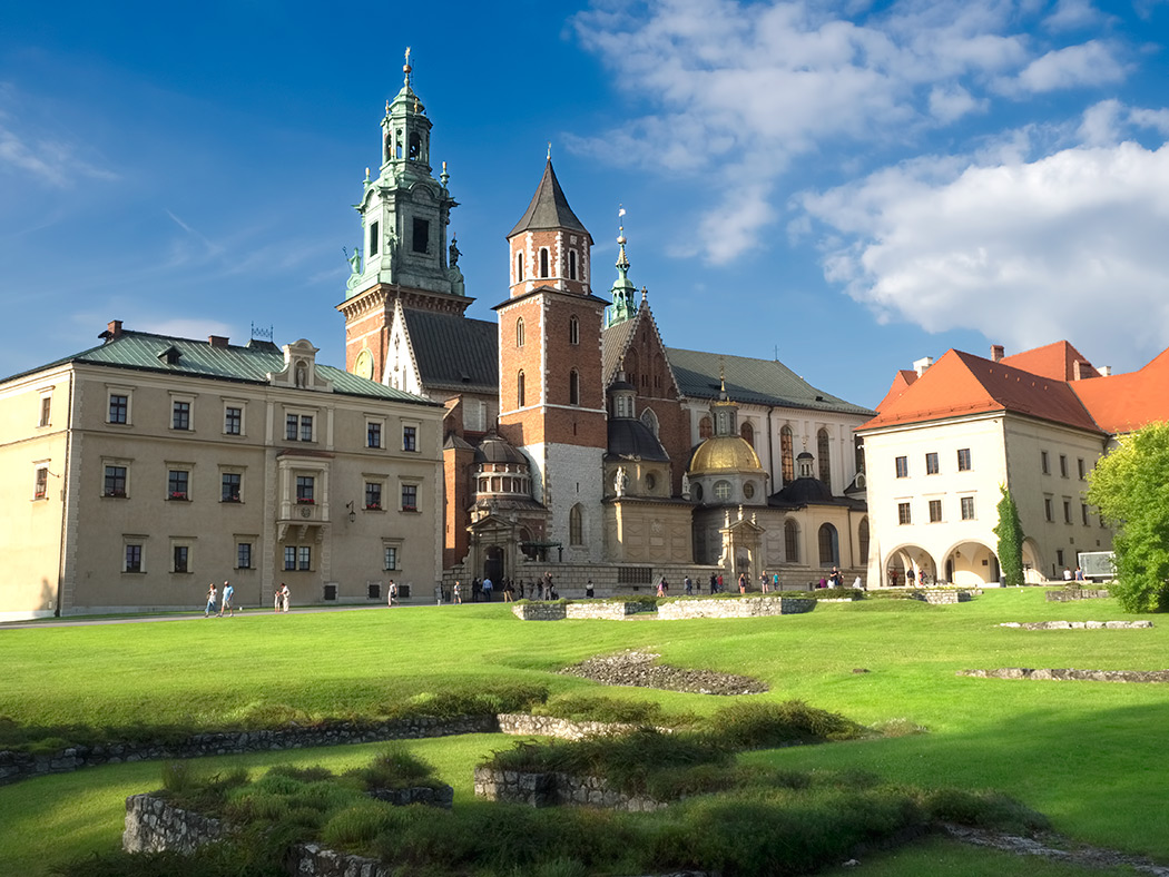 Royal Archcathedral Basilica in Krakow, Poland, with Wawel Castle at right