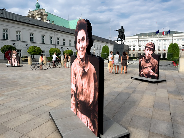 Display in front of the Presidential Palace in Warsaw commemorated resistance fighters who attempted to take back Old Town from the Nazi's during WWII. It was here that Chopin gave his first professional concert at the age of eight.