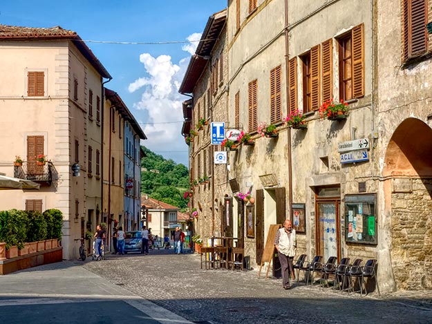 The exquisite streets of Mercatello sul Metauro are indicative of the authentic Italian experience that awaits guests of Palazzo Donati