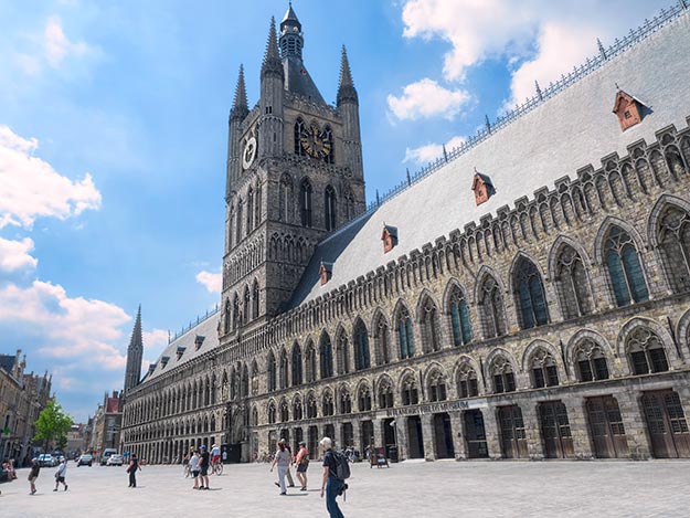 Today the Ypres Cathedral is completely rebuilt and is the site of the Flanders Fields WW1 Museum