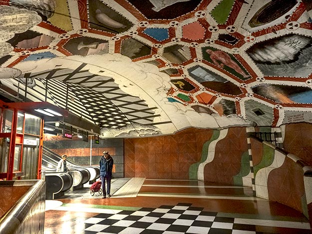 Ceiling at Kungstradgarden station features an underground garden in honor of the 17th-century Makalos palace