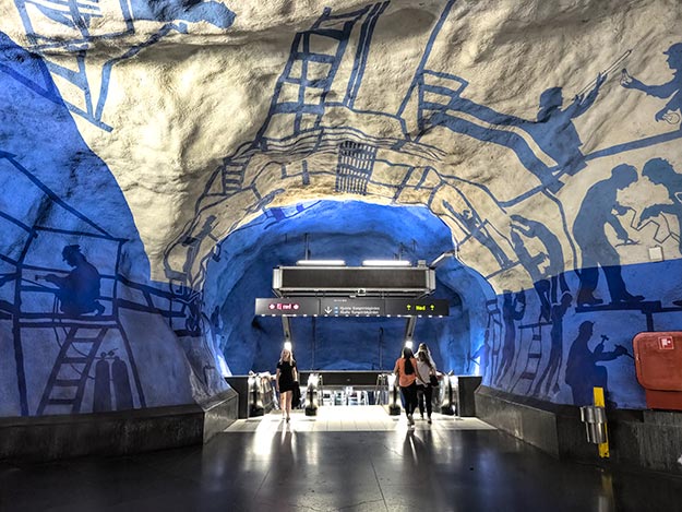 One of the most startling examples of art in the Stockholm Metro are these silhouettes of the workers who built the station