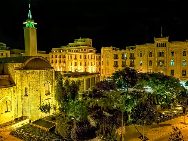 Al Omari Grand Mosque and municipal buildings in downtown Beirut, Lebanon