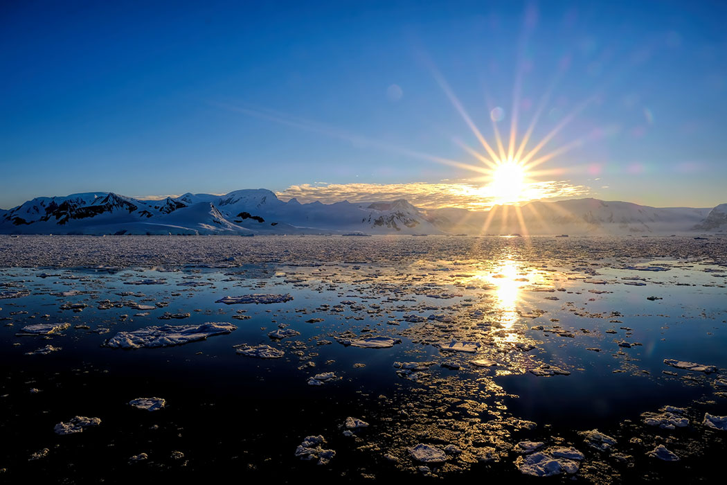 Dawn Sunburst at the head of the Lemaire Channel